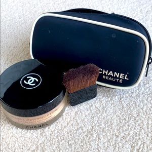 Chanel natural finish loose powder.